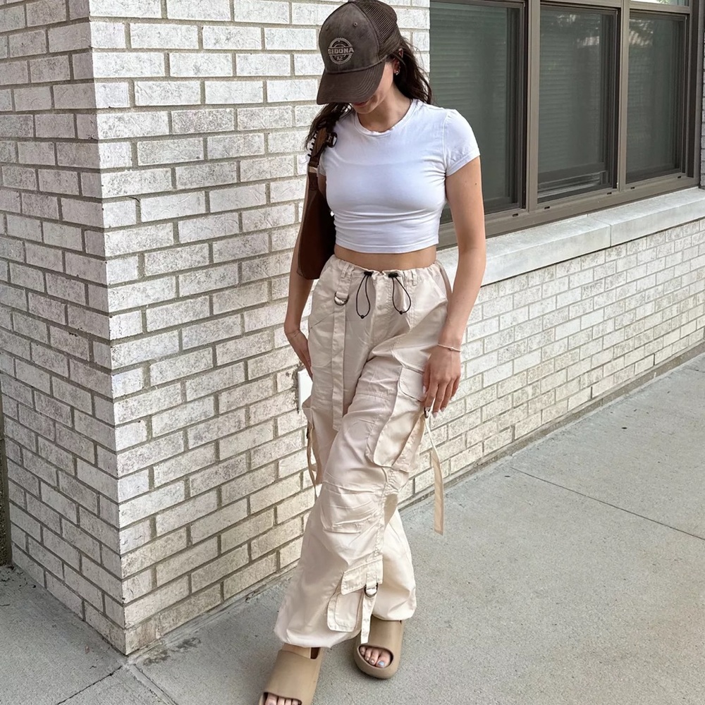 3/$15 L.A.Hearts Parachutes ivory Cargo Pants